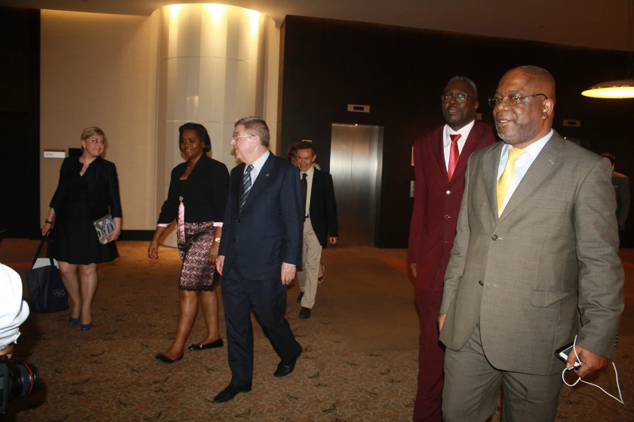 Imagem 2 da publicação: Visita do Presidente do CIO Dr. Thomas Bach ao COA