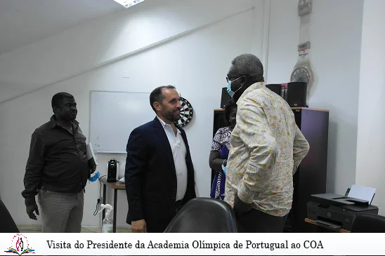 Visita do Presidente da Academia Olímpica de Poretugual ao COA